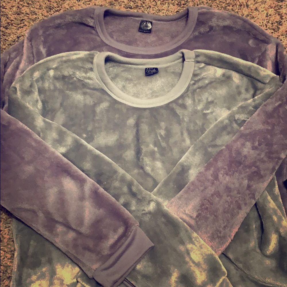 Two velvet soft pullovers